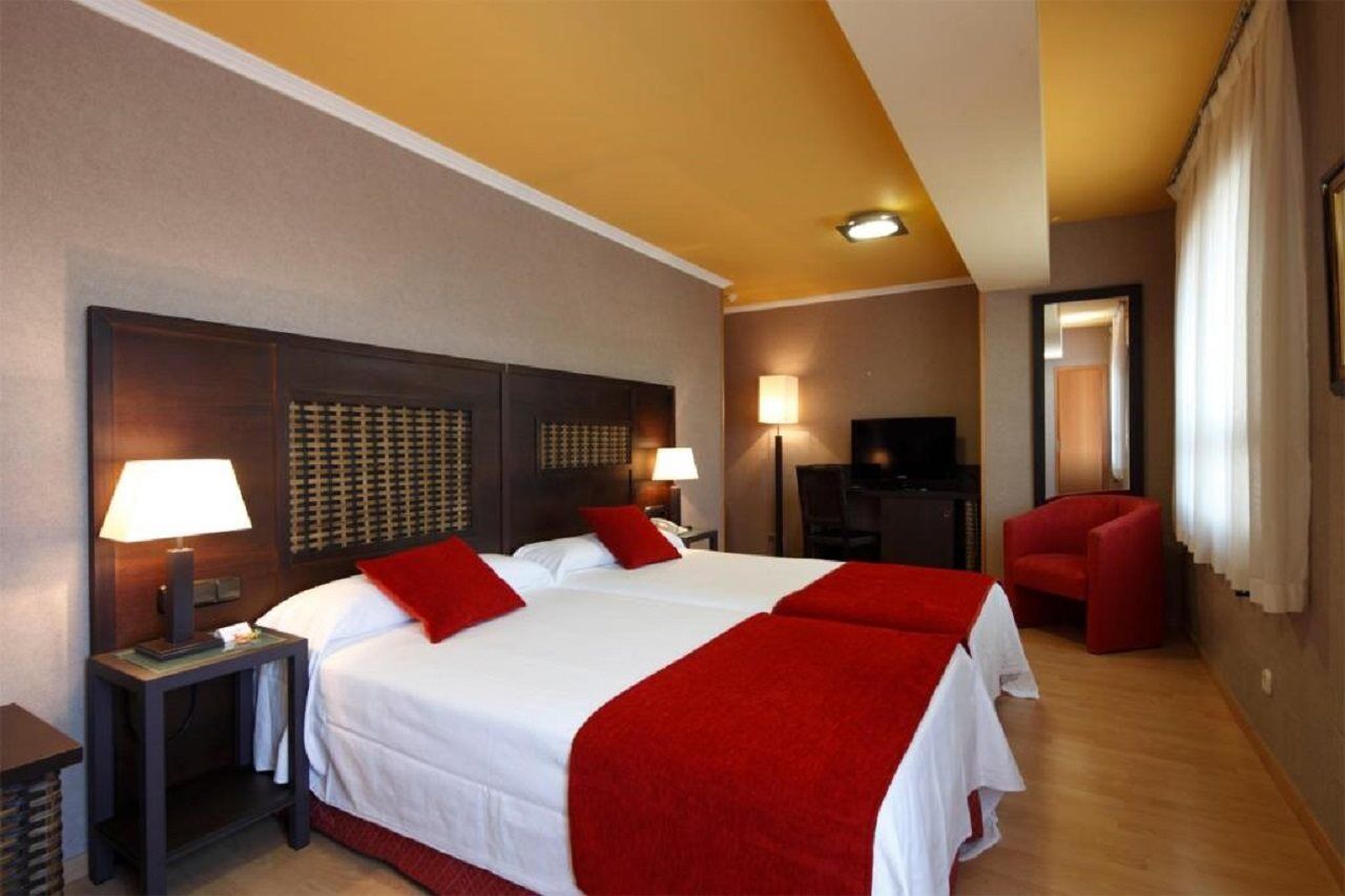 Hotel Spa Congreso Teo Exterior foto